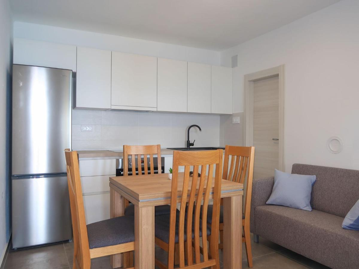 Apartment Bajadera Jablanac Bagian luar foto